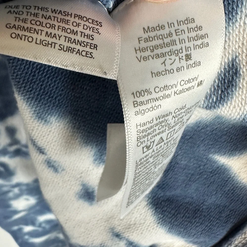 J. Crew Tie Dye Sweatshirt Blue and White Women’s Size Small‎